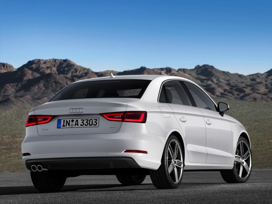  Audi A3 Sedan 2.0 TDI (8V) 2013 года  (WW) (фото 33 из 42)